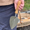Sneeboer Transplanting Trowel with 14cm Ash handle